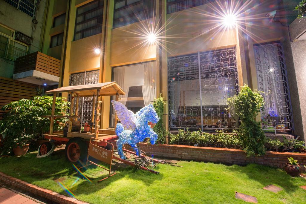 Hodua Guest House Beigang Экстерьер фото